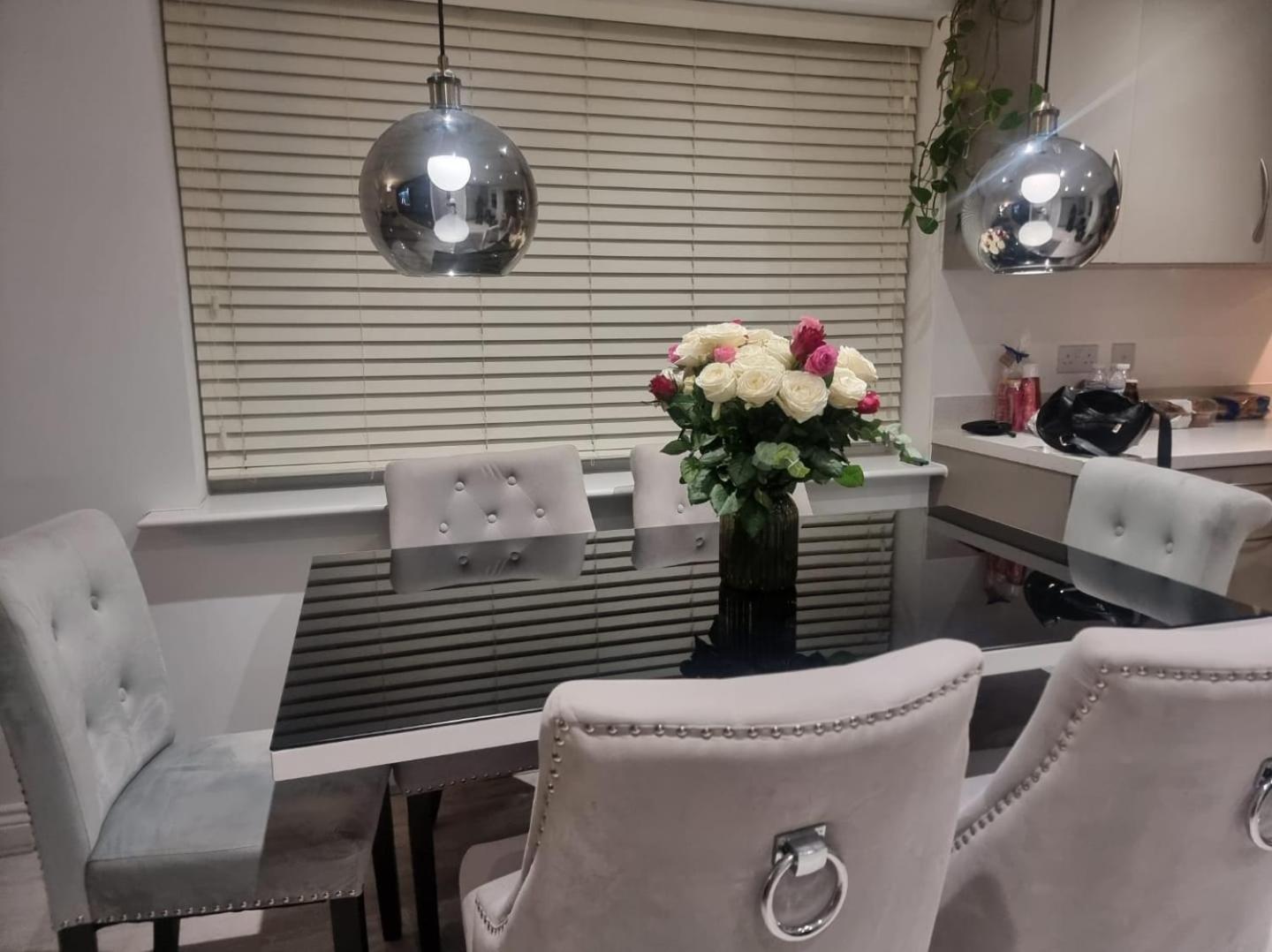 Bromley Common- Double Bedroom With En-Suite With Private Lounge In Shared Town House Kültér fotó